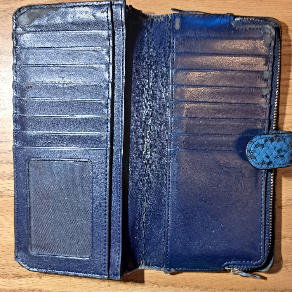 Coach Wallet - Picture 5 of 8